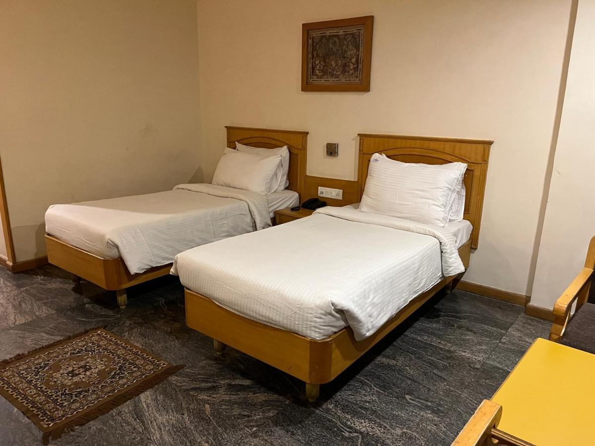 Asr Guesthouse Tirupati Luaran gambar